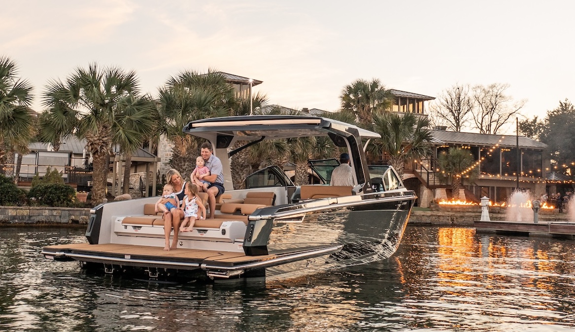 Experience Centers MCBH